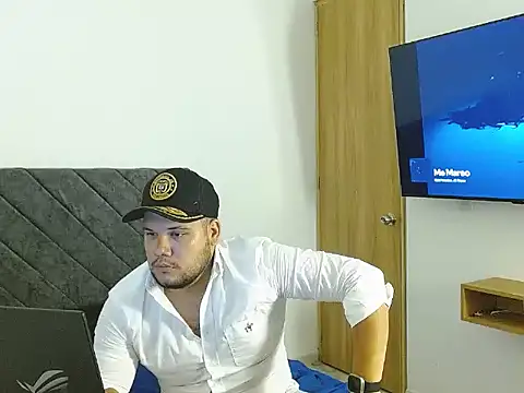 Rafael14  online show from 10/20/25, 10:43