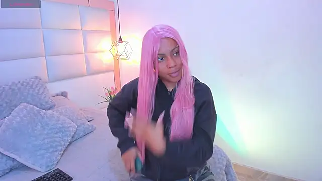 Sofia clk online show from 02/17/26, 03:14