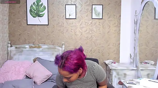 Sofia clk online show from 05/06/26, 03:46