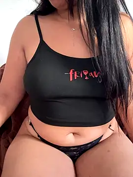 jouri  curvy online show from 11/24/25, 03:12