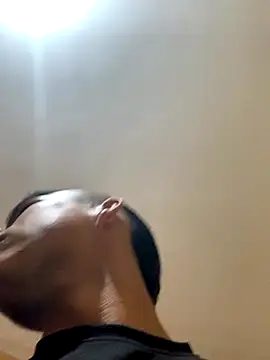 Emiliano Reyes online show from 11/30/25, 02:10