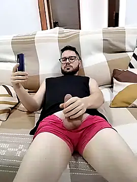 Snapshot of Branquinhowm chatting on 10/20/25, 05:13 Branquinhowm online show from 10/20/25, 05:13