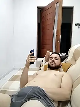 Snapshot of Branquinhowm chatting on 11/29/25, 02:36 Branquinhowm online show from 11/29/25, 02:36