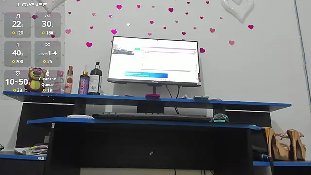 Snapshot of roxy_rebel chatting on 04/25/26, 12:30 roxy rebel online show from 04/25/26, 12:30
