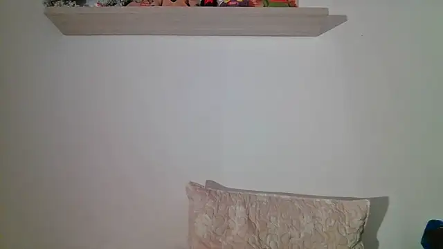 valeriahornier online show from 06/03/26, 04:04