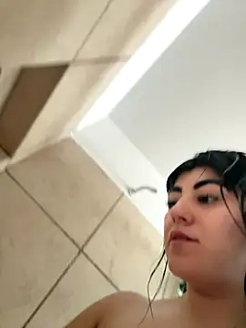 milky denni online show from 10/25/25, 05:40