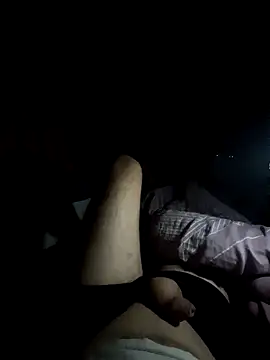 Snapshot of Szeximado31 chatting on 10/19/25, 03:18 Szeximado31 online show from 10/19/25, 03:18