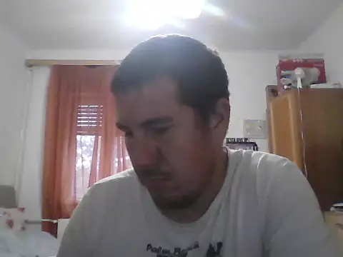 Snapshot of Szeximado31 chatting on 11/08/25, 02:50 Szeximado31 online show from 11/08/25, 02:50