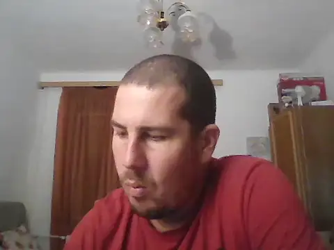 Snapshot of Szeximado31 chatting on 11/14/25, 08:29 Szeximado31 online show from 11/14/25, 08:29