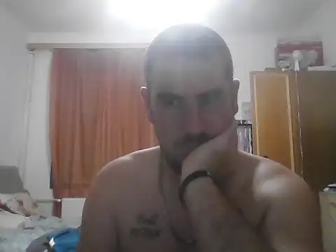 Snapshot of Szeximado31 chatting on 11/21/25, 06:39 Szeximado31 online show from 11/21/25, 06:39