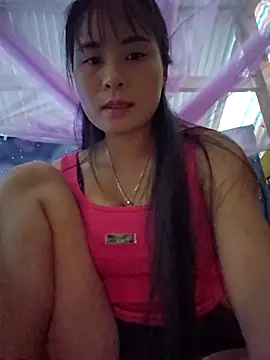 Squirrel-Pear online show from 11/15/25, 10:23