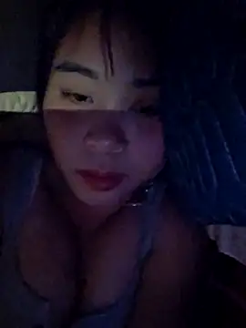 Squirrel-Pear online show from 12/15/25, 08:24