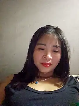 Squirrel-Pear online show from 12/18/25, 03:01