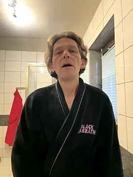 kon77777 online show from 10/26/25, 05:35