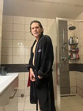 kon77777 online show from 11/16/25, 05:13