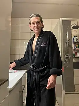 kon77777 online show from 11/19/25, 03:17