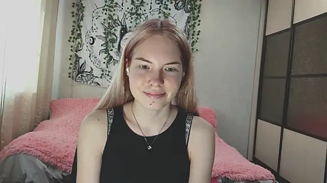 VETT KITTY online show from 11/29/25, 06:49