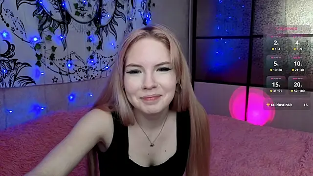 VETT KITTY online show from 12/18/25, 06:08