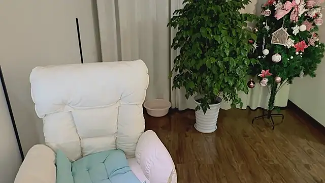 Onecutelittle online show from 03/11/26, 12:33