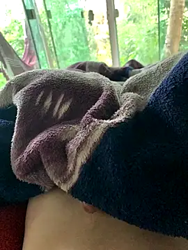 Snapshot of loiromaisdezoito chatting on 10/25/25, 08:25 loiromaisdezoito online show from 10/25/25, 08:25