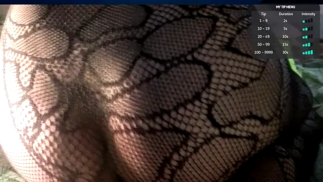Snapshot of Very-sweet chatting on 05/14/26, 06:04 Very-sweet online show from 05/14/26, 06:04