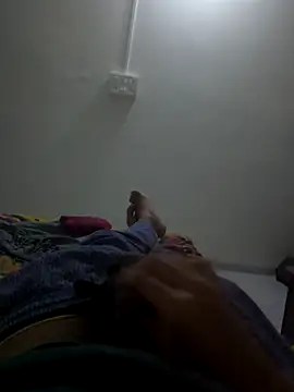 Snapshot of sugar_seeker chatting on 11/03/25, 05:03 sugar seeker online show from 11/03/25, 05:03