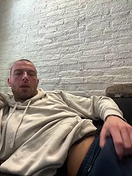 Rotteei1 online show from 03/12/26, 10:43