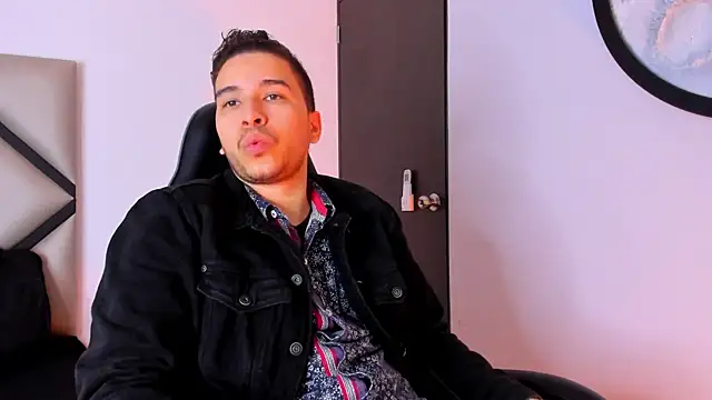 mike 257 online show from 10/22/25, 12:05