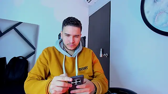 mike 257 online show from 10/30/25, 11:44