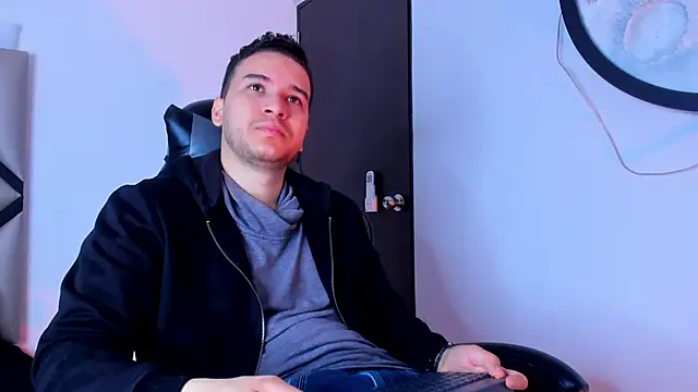 mike 257 online show from 11/06/25, 11:44