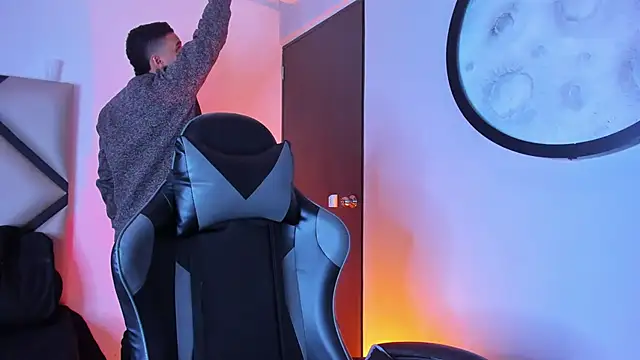 mike 257 online show from 11/21/25, 11:53