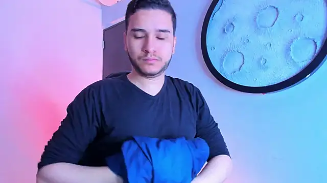 mike 257 online show from 12/22/25, 12:02