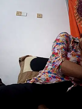 Snapshot of Hot_Angle chatting on 04/30/26, 09:30 Hot Angle online show from 04/30/26, 09:30