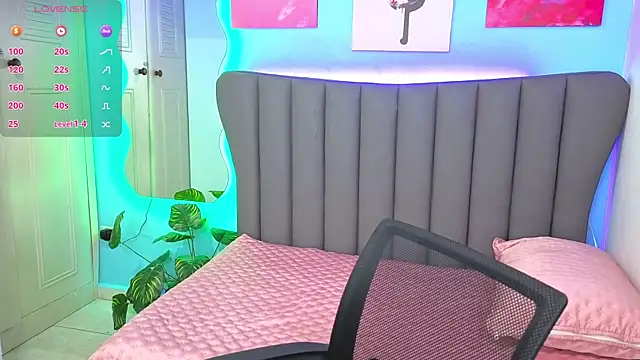 Aria Russo online show from 01/06/26, 02:43