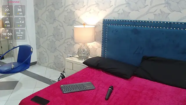 Rachellparker  online show from 12/04/25, 11:30