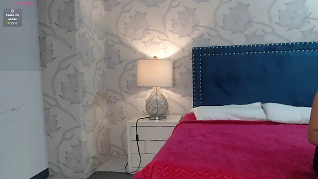 Rachellparker  online show from 01/15/26, 11:15