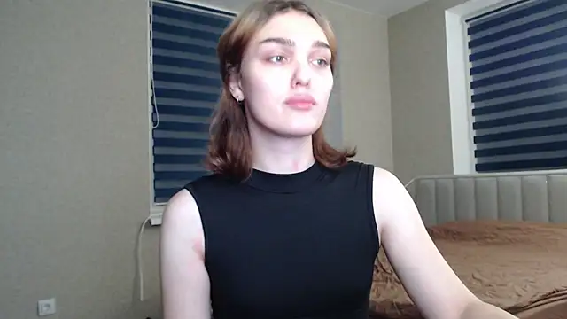 EmiliaRhodes online show from 11/01/25, 08:00