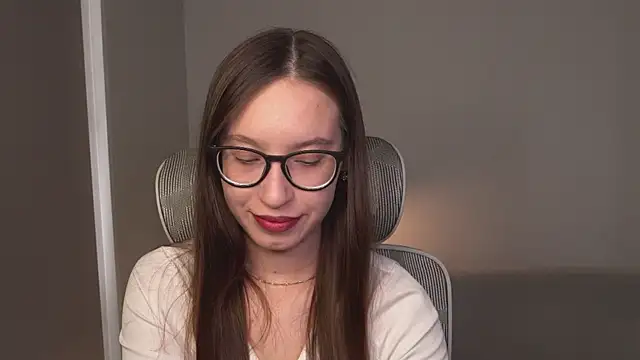 WhyEmmyCry online show from 05/09/26, 05:56