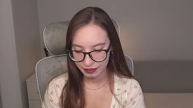 WhyEmmyCry online show from 06/10/26, 05:28