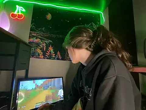 Thedeepwebcutie online show from 03/25/26, 08:42