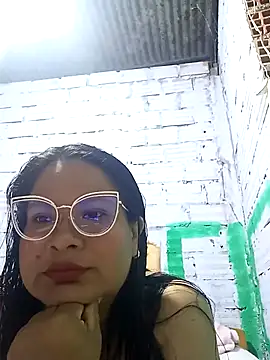 Snapshot of celeste122595 chatting on 05/13/26, 03:04 celeste122595 online show from 05/13/26, 03:04