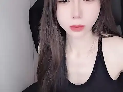 -Alicee- online show from 11/18/25, 03:01