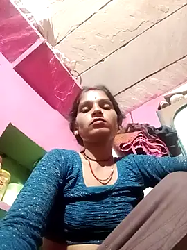 Snapshot of queen_sonam chatting on 10/20/25, 11:27 queen sonam online show from 10/20/25, 11:27
