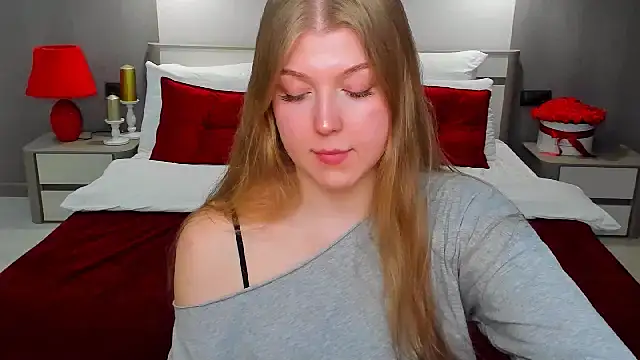 Stella Light online show from 04/17/26, 07:06