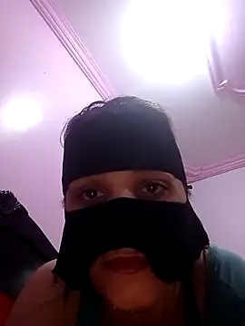 SandyAmr online show from 11/22/25, 08:57