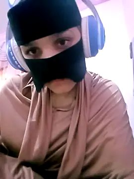 SandyAmr online show from 02/09/26, 09:24