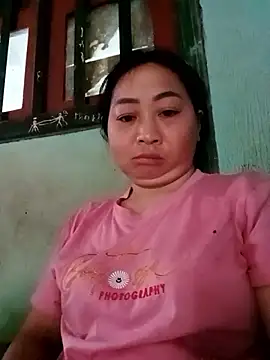 Snapshot of suka-bibi chatting on 11/17/25, 07:03 suka-bibi online show from 11/17/25, 07:03