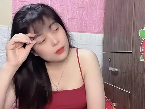 Butterfly kee online show from 12/04/25, 02:59