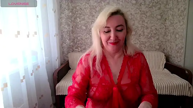 LadyKriss online show from 04/16/26, 06:03