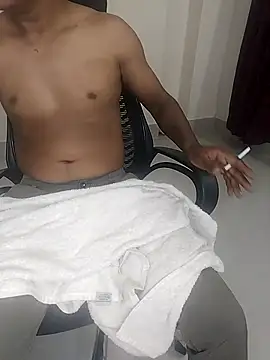 Snapshot of R_K88 chatting on 10/22/25, 10:59 R K88 online show from 10/22/25, 10:59